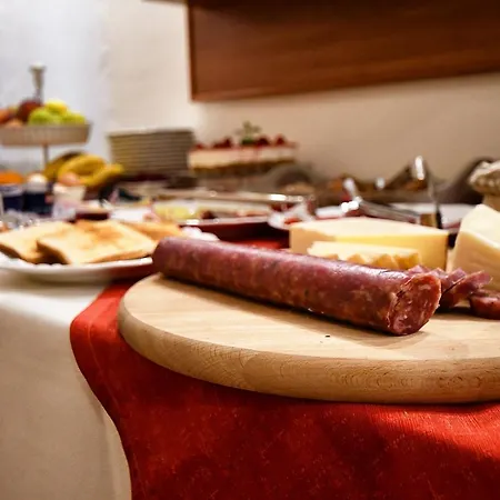 Borgo Antico Bed & Breakfast *