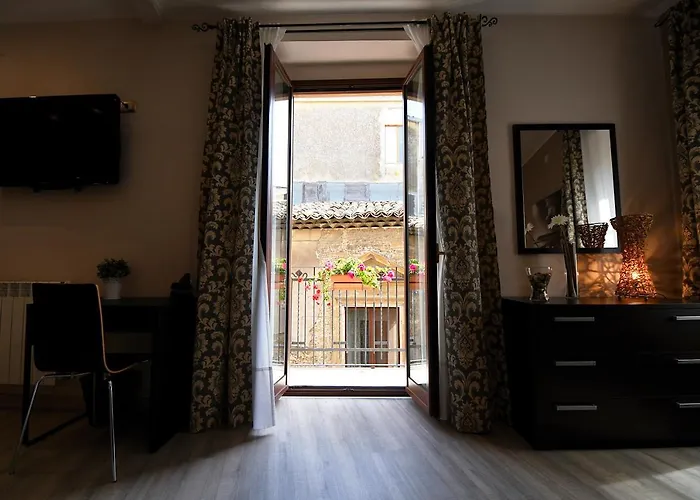 Borgo Antico פיאצה ארמרינה