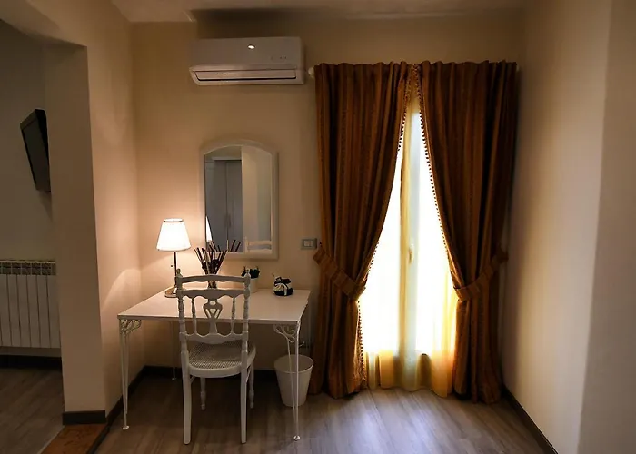 לינה וארוחת בוקר Borgo Antico פיאצה ארמרינה